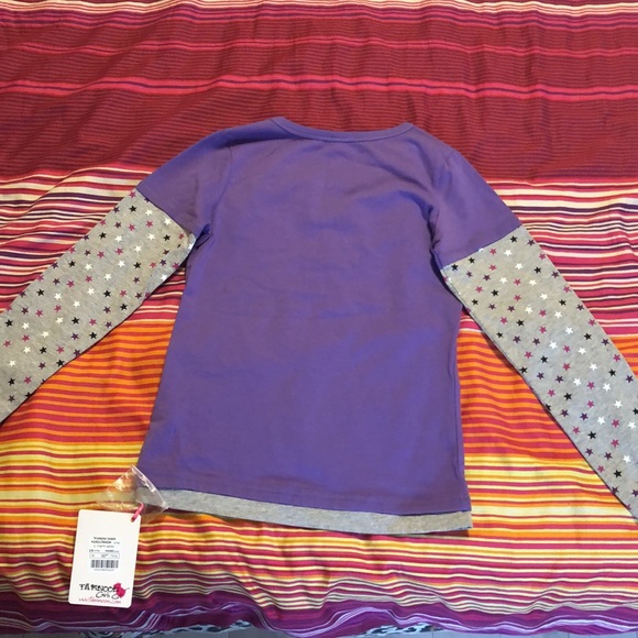 Cute purple and gray pyjama top with stars SIZE SMALL 8$ - Picture 2 of 2